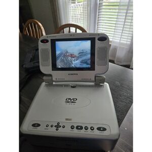 Audiovox VBP4000 Portable DVD Player 5.6"With Bag Home Or On The Go Works